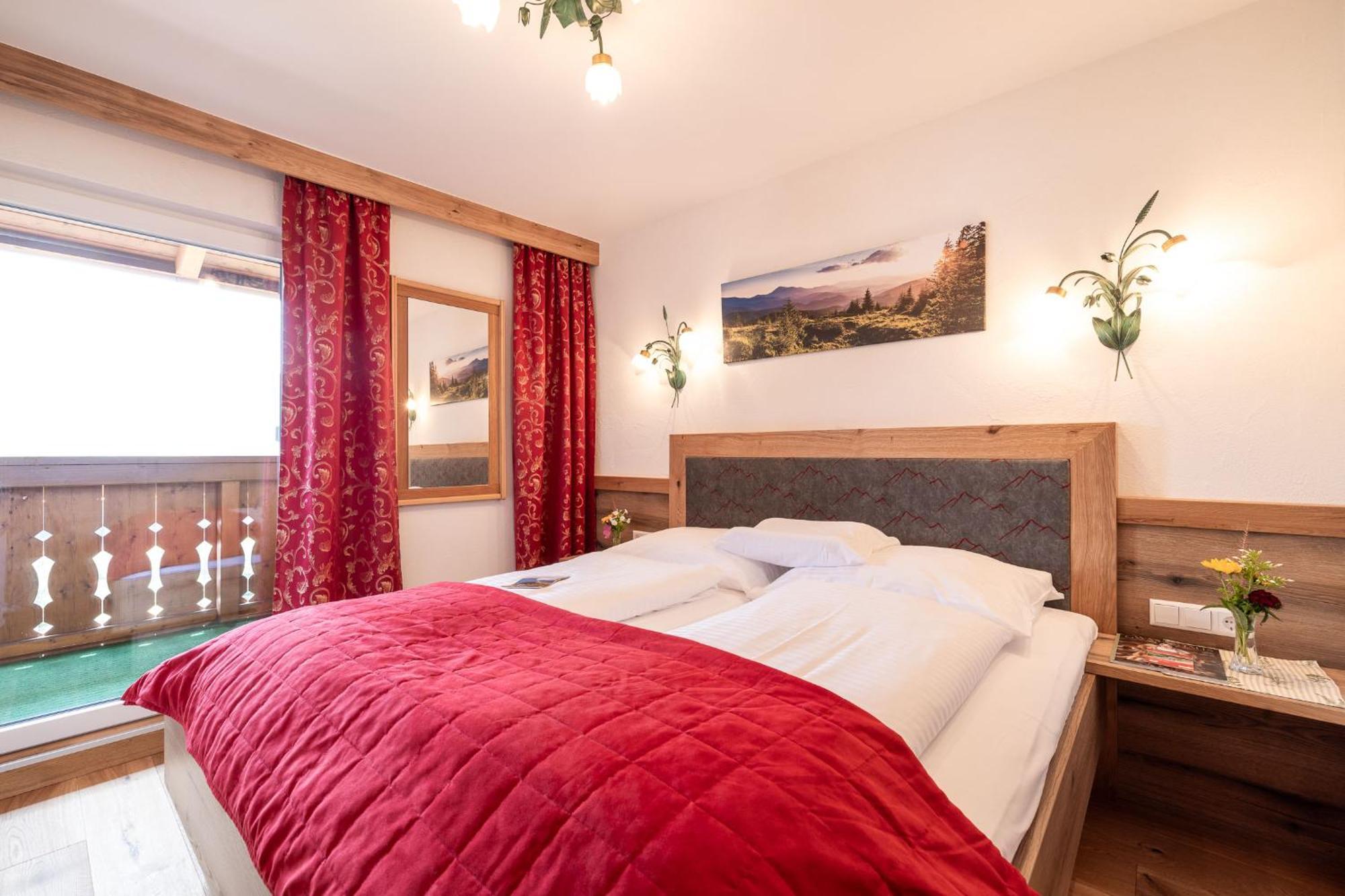 Oerglwirt Ferienwelt - Hotel Post Oerglwirt Mariapfarr Pokój zdjęcie