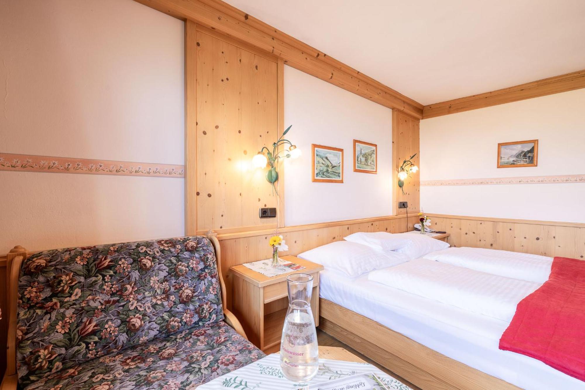 Oerglwirt Ferienwelt - Hotel Post Oerglwirt Mariapfarr Pokój zdjęcie