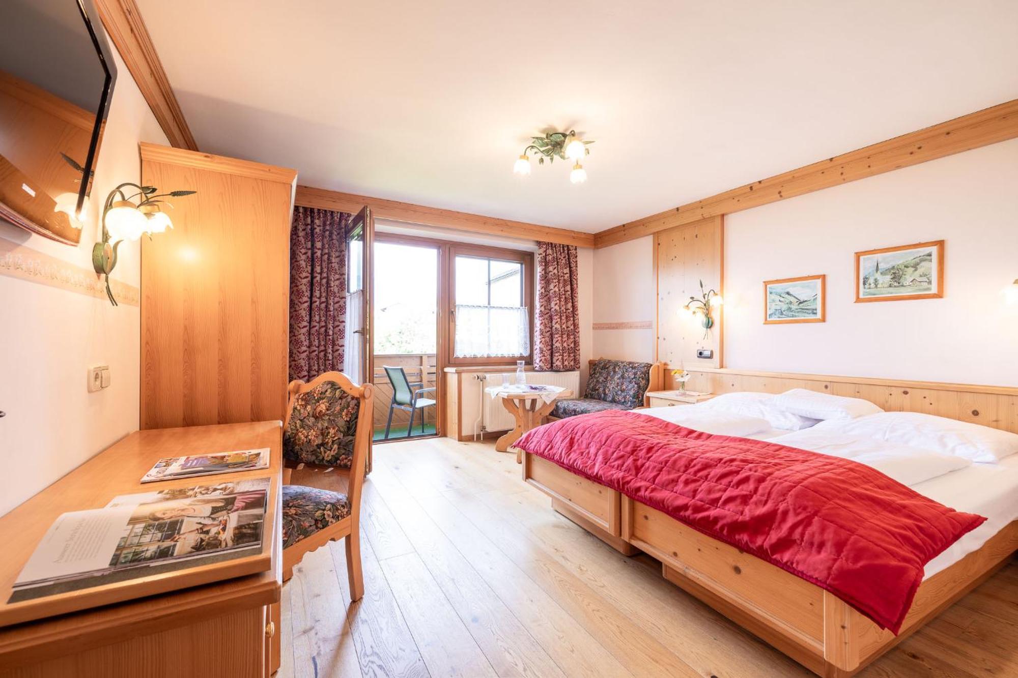 Oerglwirt Ferienwelt - Hotel Post Oerglwirt Mariapfarr Pokój zdjęcie