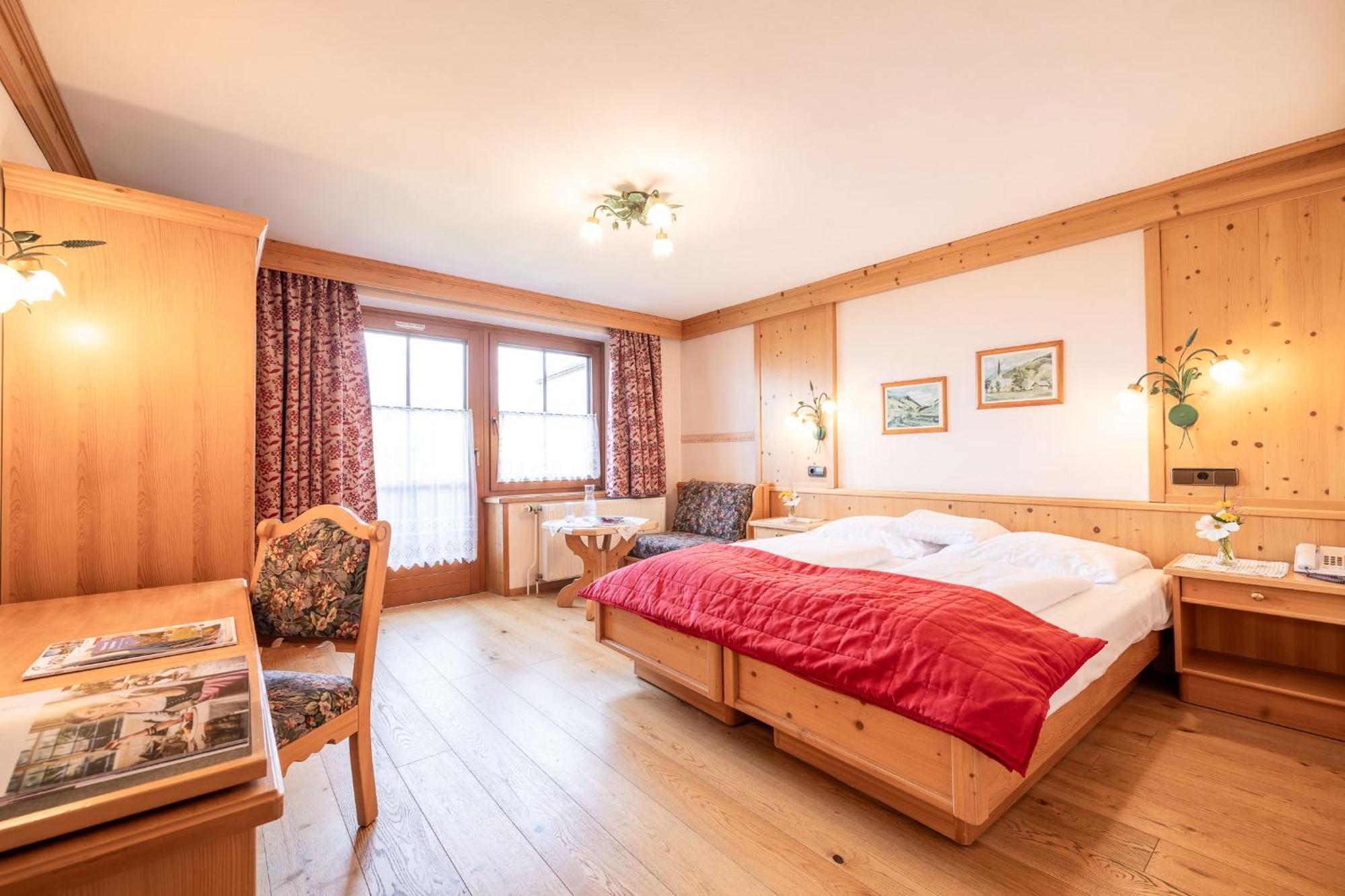 Oerglwirt Ferienwelt - Hotel Post Oerglwirt Mariapfarr Pokój zdjęcie