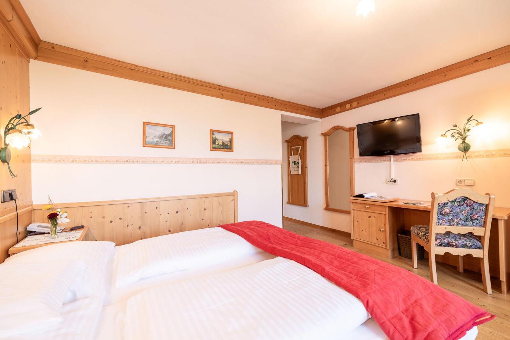Oerglwirt Ferienwelt - Hotel Post Oerglwirt Mariapfarr Pokój zdjęcie