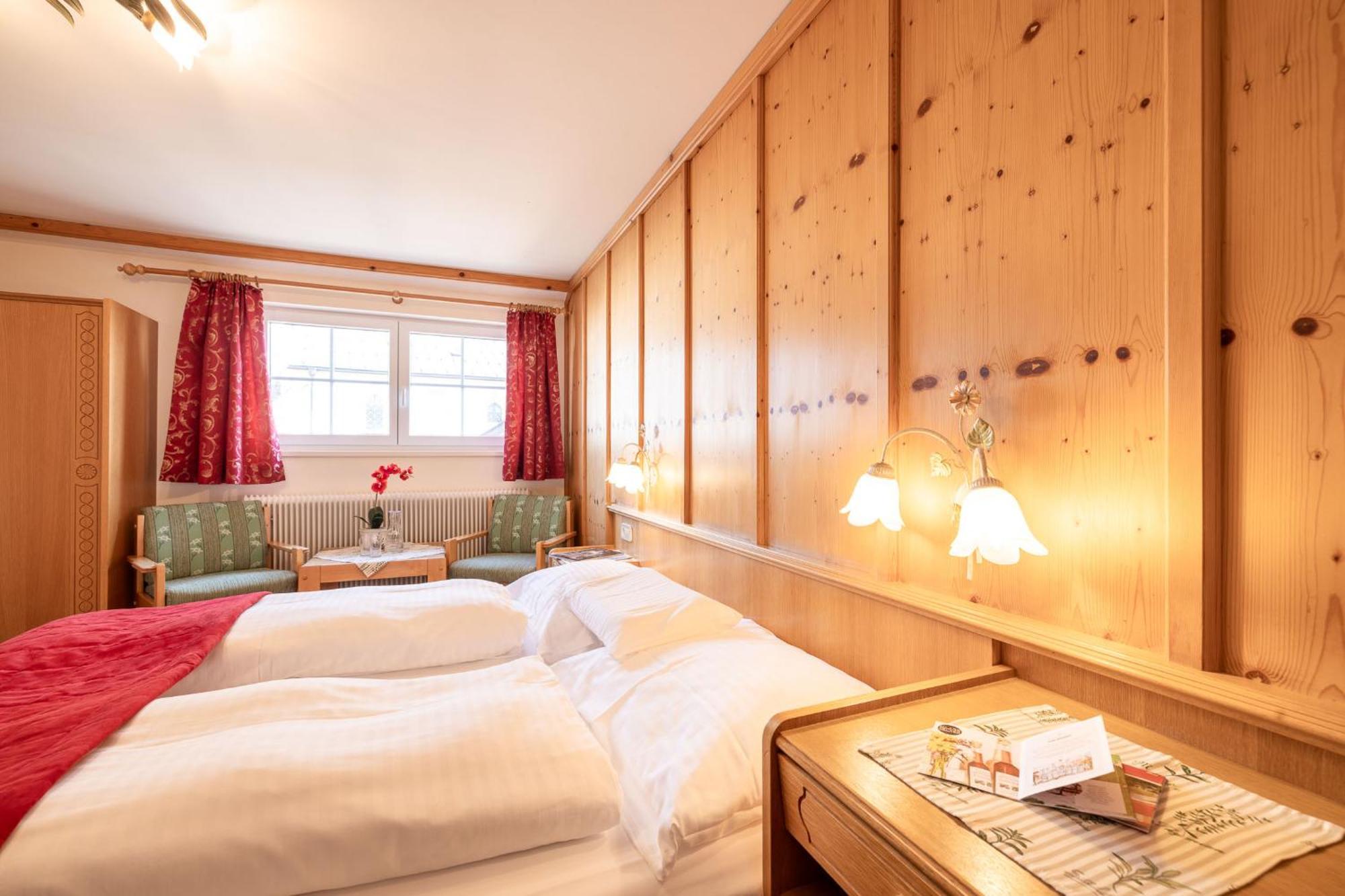 Oerglwirt Ferienwelt - Hotel Post Oerglwirt Mariapfarr Pokój zdjęcie
