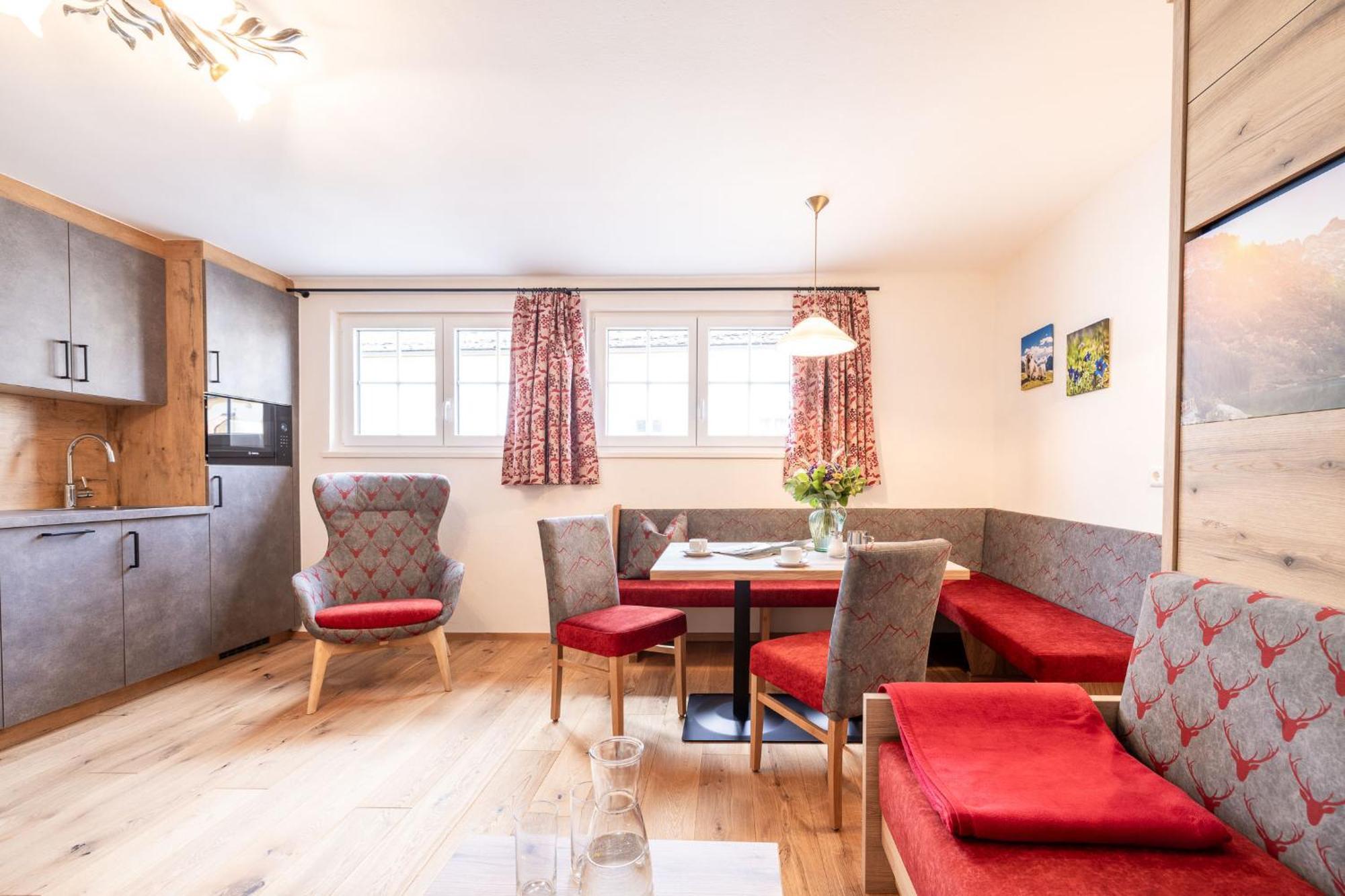 Oerglwirt Ferienwelt - Hotel Post Oerglwirt Mariapfarr Pokój zdjęcie